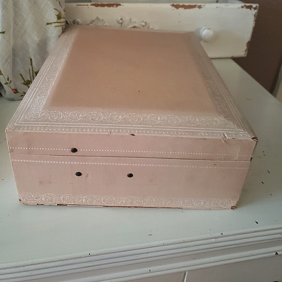 Vtg Pink Jewelry Box - Picture 7 of 11